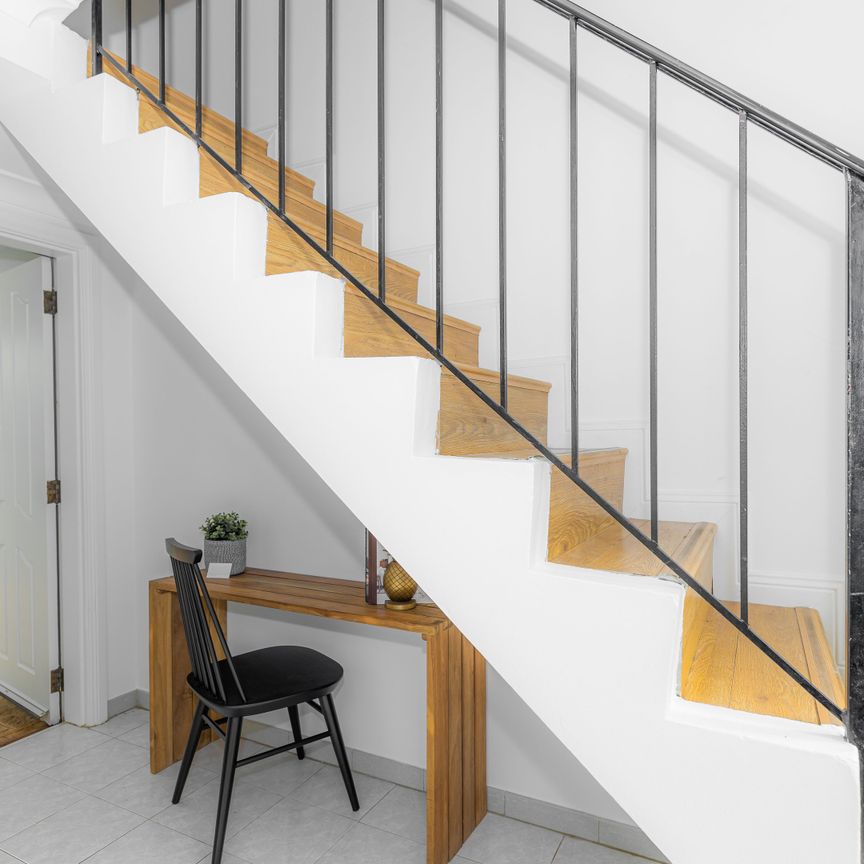 29 Davies Street, Surry Hills NSW 2010 - House For Rent | Domain - Photo 1