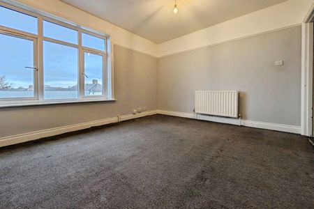 Burlington Mansions, SO15 - Photo 2