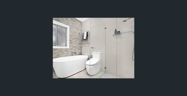 3-Bedroom Home in Prime Location - Photo 1