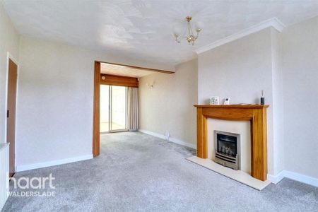 2 bedroom semi-detached house to rent - Photo 2