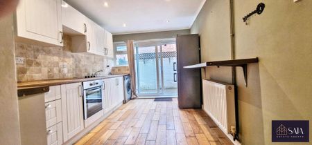 3 bedroom terraced house to rent - Photo 5