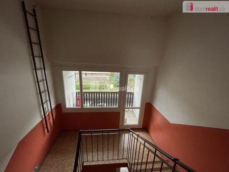 Pronájem bytu 1+1 37 m2 - Fotografie 4