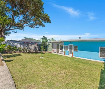 Renovated Granny Flat with Private Yard - Photo 5