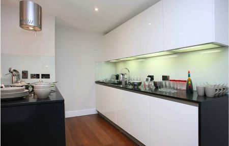 1 Bed Flat, Whitechapel High Street, E1 - Photo 3