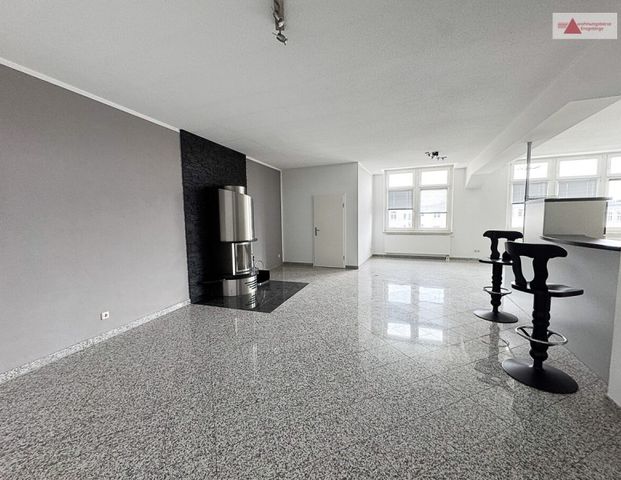 Stilvolles Loft mit Einbauküche & Kaminofen - Foto 1