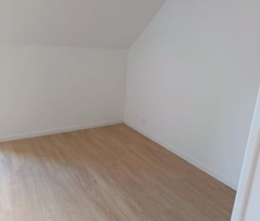 Location Maison 7 pièces 141m² EU 76260 - Photo 3