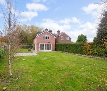 4 bedroom semi-detached house to rent - Photo 6