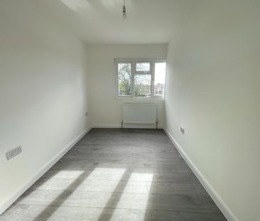 1 bed semi-detached house to rent in Headstone Drive, Harrow, HA1 - Photo 2