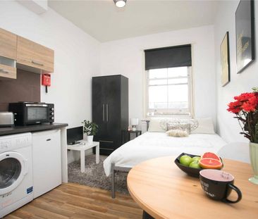 Brent Street, London - Photo 3