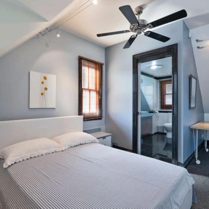 Chic Furnished Apartment in Gorgeous Linley Point - Photo 1