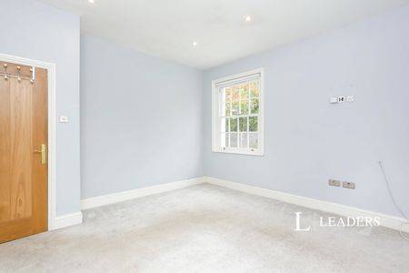 2 bedroom house to rent Willoughby Lane, Bromley, BR1 - Photo 3