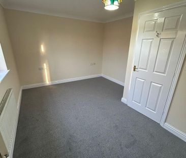 2 bedroom semi-detached house to rent - Photo 2
