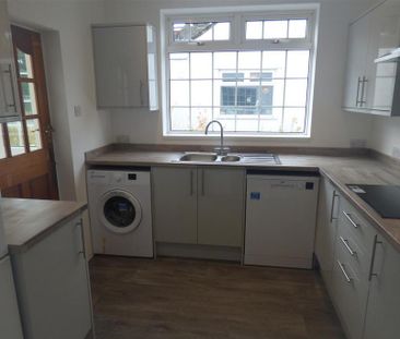 2 bedroom detached bungalow to rent - Photo 6