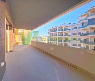 Luxury Apartment for rent in Portimão, Distrito de Faro - Photo 6