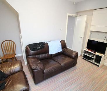 1 bedrooms House - Terraced for Sale - Photo 2