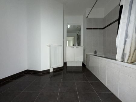 Location Appartement 2 pièces 41m² ROUEN 76100 - Photo 3