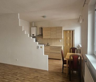 Pronájem bytu 1+kk 38 m² - Photo 2