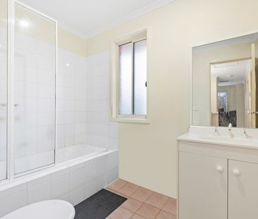 10 Gateway Close, Chadstone VIC 3148 - Townhouse For Rent | Domain - Photo 6