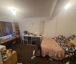 6 Bed - 55 Chestnut Avenue, Hyde Park, Leeds - LS6 1AZ - Student - Photo 3