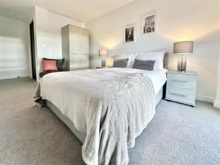 2 bedroom apartment to rent - Photo 2