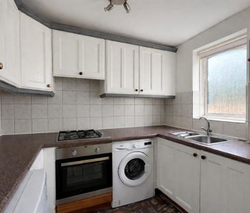 1 bedroom semi-detached house to rent - Photo 2