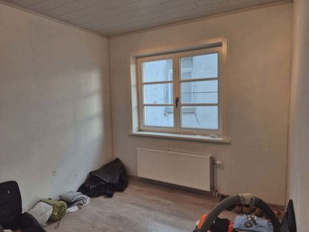 Halfopen bebouwing met 2 slaapkamers en tuin nabij centrum - Photo 4