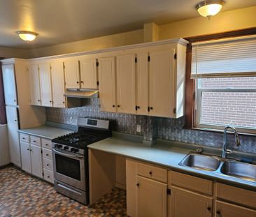 For Lease - 92 Killaly St West Street, Port Colborne, Ontario - Photo 1