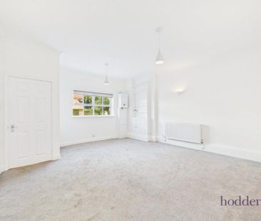 2 bedroom maisonette to rent - Photo 2