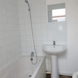 Location appartement 1 pièce - 15.32m² à Tourcoing (59200) - Photo 2