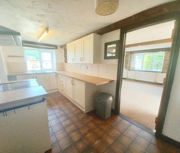 2 bedroom barn conversion to rent - Photo 2