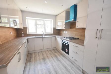 3 bedroom detached house to rent - Photo 5