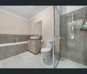 Modern Appeal in a Convenient Location - Photo 4