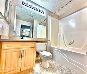 #106 9945 167 Street Northwest - Photo 3