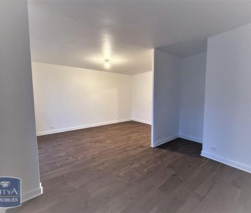 Location Appartement 2 pièces 51m² ST MAUR DES FOSSES 94100 - Photo 4