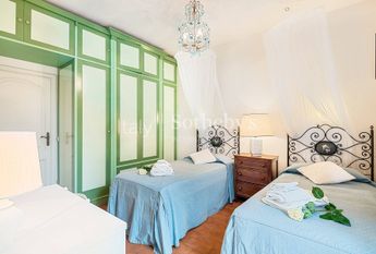 Elegant villa with garden steps away from the sea