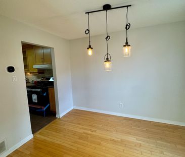 For Lease - 1834 Duclos Avenue, Orleans - Convent Glen and Area, On... - Photo 3