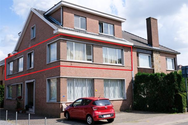 Appartement met autostandplaats in het centrum van Bilzen - Foto 1