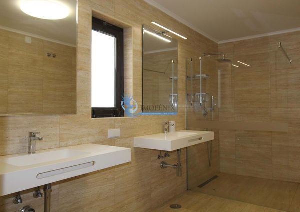 Apartamento T4 em Faro