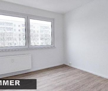 3 Zimmer, Balkon und EBK frisch saniert - Photo 2