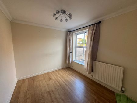 Grant Close, Kettering - Photo 3