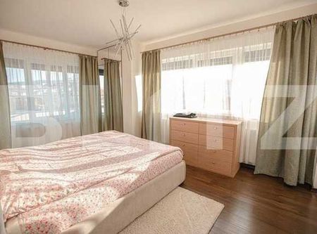 Apartament 4 camere, 2 bai, terasa cu priveliste superba, 240 mp - Photo 4