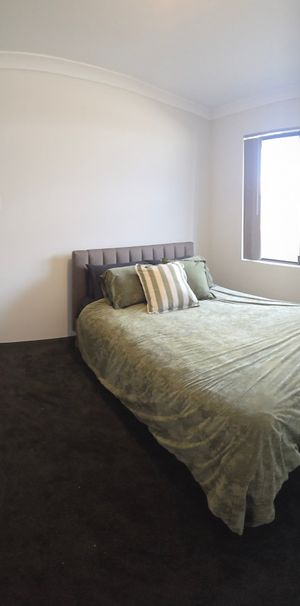 Australind - Photo 1