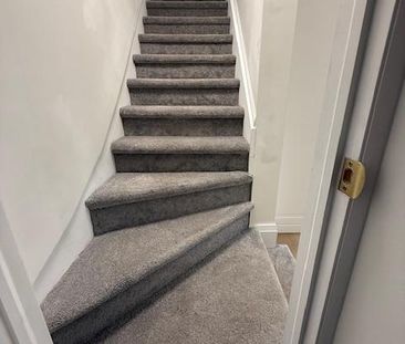 24 Ashley Street – Hamilton, Ontario - Photo 3