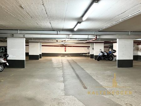 Erstbezug nach Sanierung ++ Außergewöhnliche 3-Zimmer Wohnung ++ mit großer Fensterfront und offenem Grundriss - Photo 4