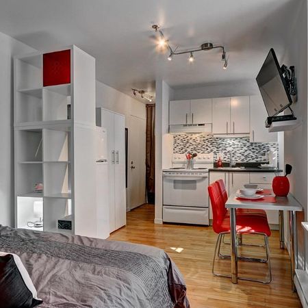 2 AVRIL- Studio fonctionnel en plein ♥ du Vieux-Québec - Photo 4