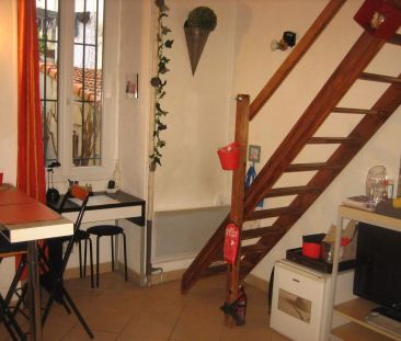 Studio avec mezzanine - Photo 1