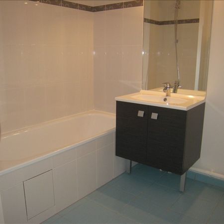 Location Appartement 3 pièces 56m² - Photo 4