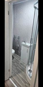 Studio Flat, London, E7 - Photo 4