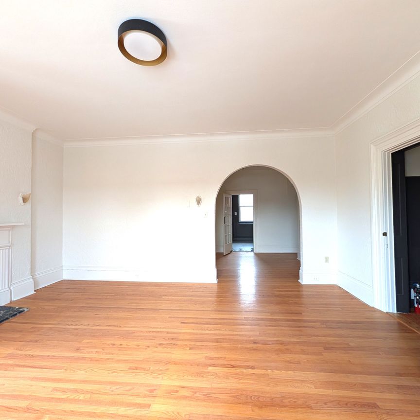 For Lease - 35 King Street Unit# Unit 3, Prince Edward County, Ontario - Photo 1