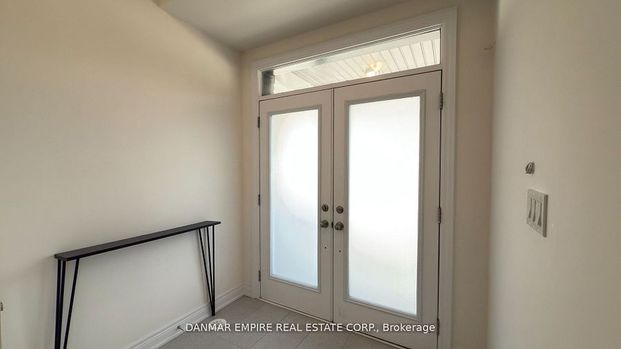 For Lease - 6 Hiawatha Court, Vaughan, Ontario - Photo 1